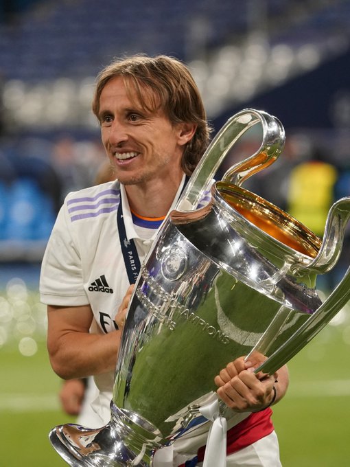 日职联半场：两队破门乏术，东京绿茵0-0福冈黄蜂